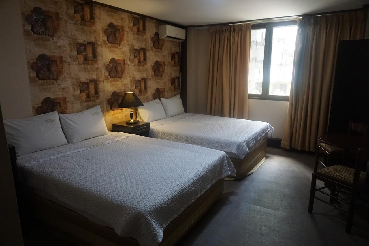 The Shila Philla Hotel Makati City Exterior photo
